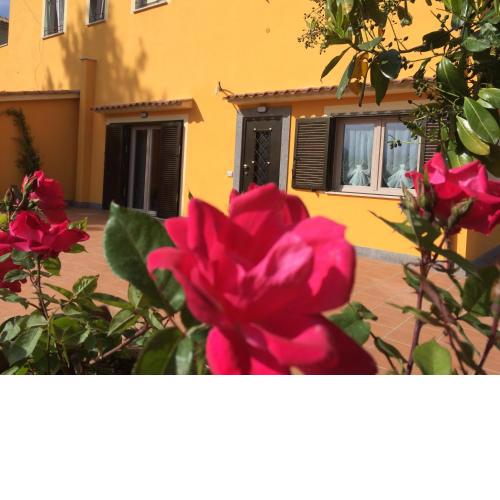 La Villetta Apartments