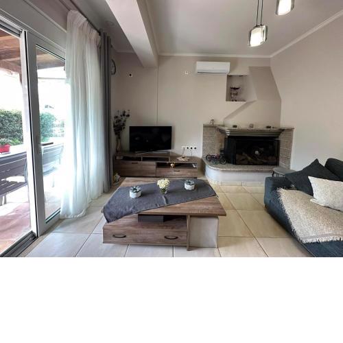 Labrinis City Apartment - Lefkada BnB