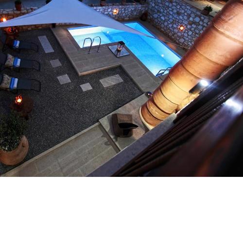 LaCasa 1 Deluxe Villa with Pool and Jacuzzi