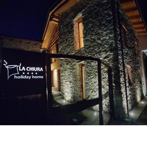 LaChiura holiday home