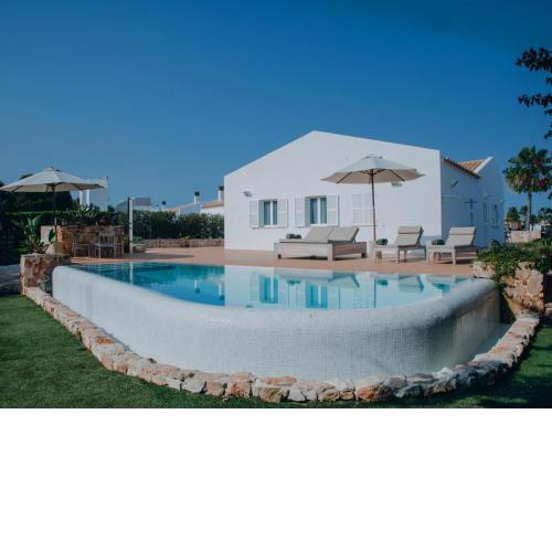 Lago Resort Menorca - Villas & Bungalows del Lago