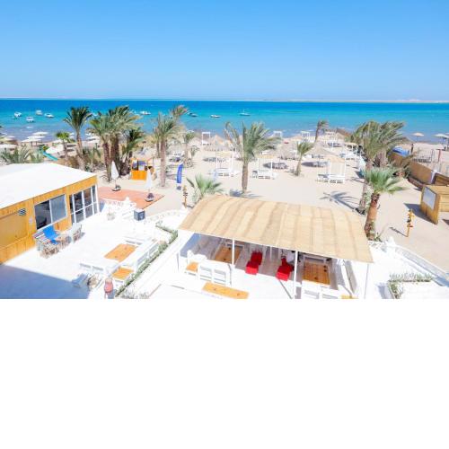 Lagoonie Lodge & Beach