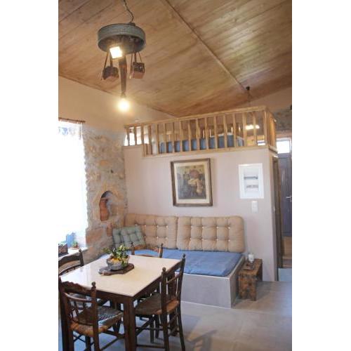 Laini Guest Houses
