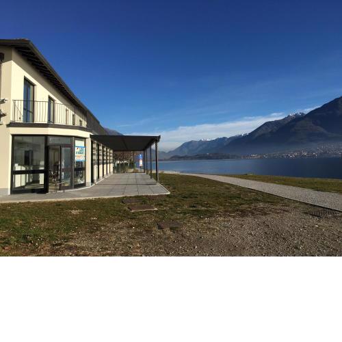 Lake Como Beach Hostel