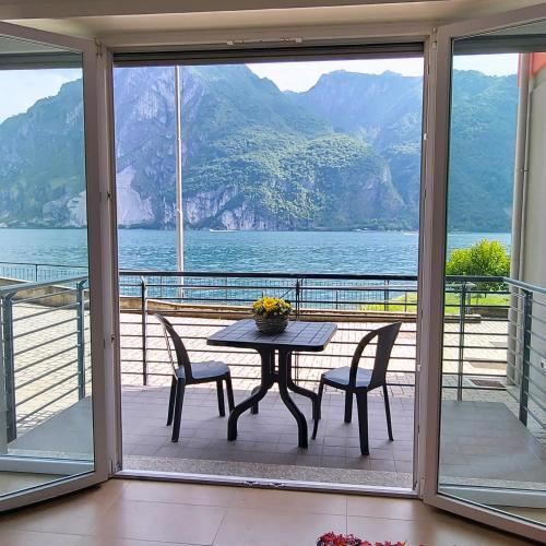 Lake Como Casa la Rosa apartment Iris