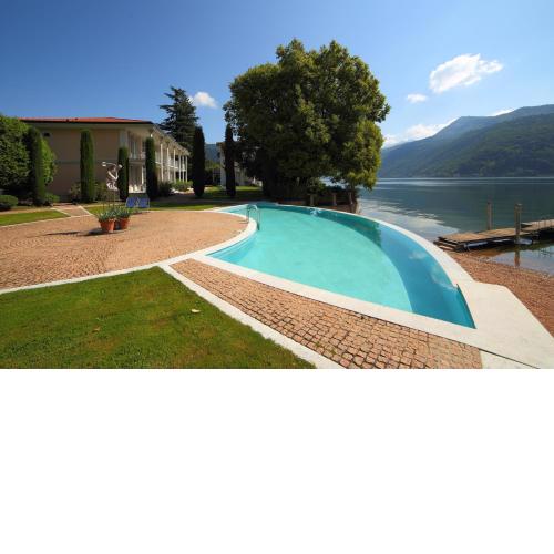 Lake Front 138