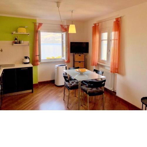 Lake Front Isoletta Apartment