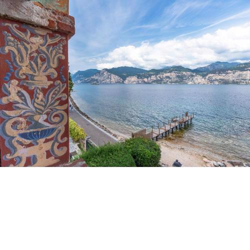 Lake Front Villa Schlosser