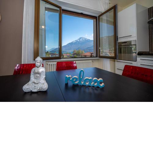 Lake view apartment with parking in Dongo - Larihome A26