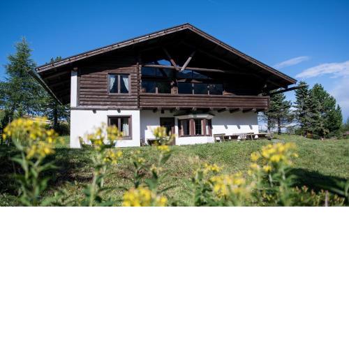 Lake View Chalet