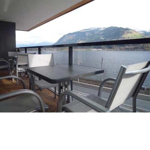 Lake View & Zell City apartments