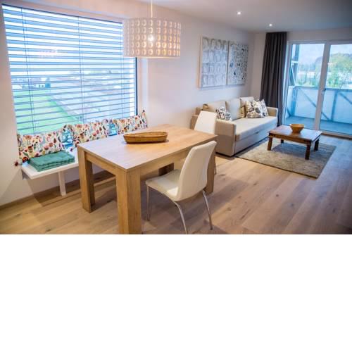 Lakeview Apartment