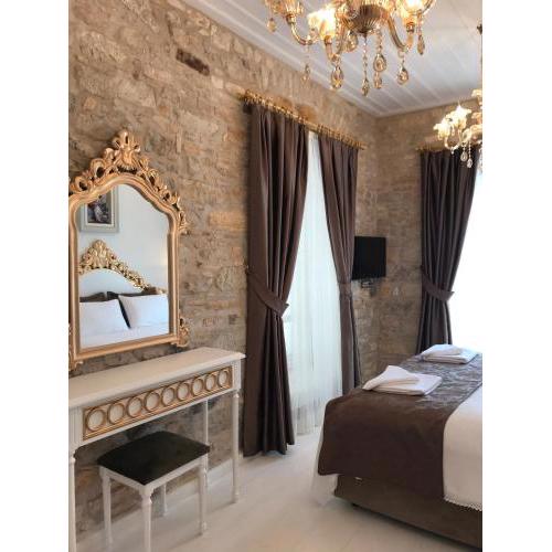 Laledan Hotel