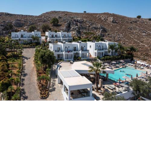 Lambis Studios & Apartments