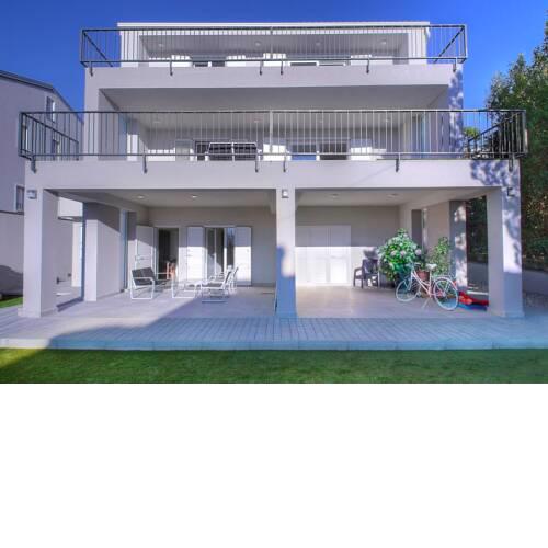LANGHAMS 19A