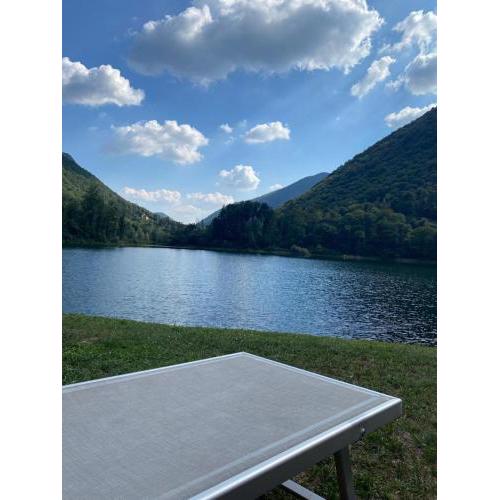 L’Angolino di MAGDA: on the lake-PRIVATE beach!