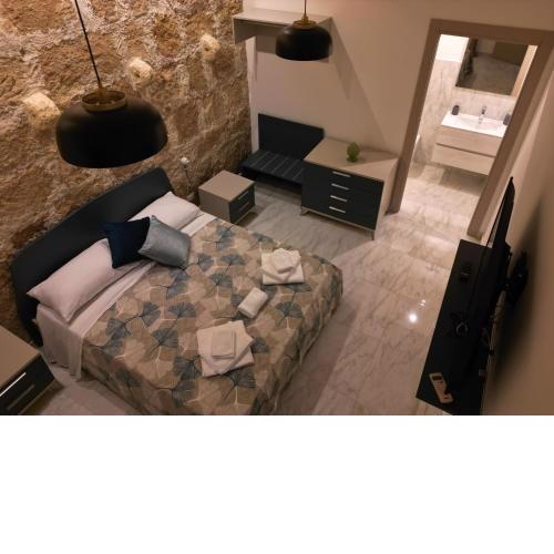 Lapis rooms