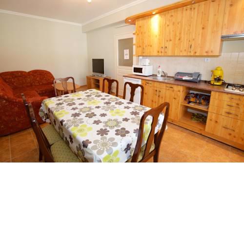 Lara-Kölcsey apartman