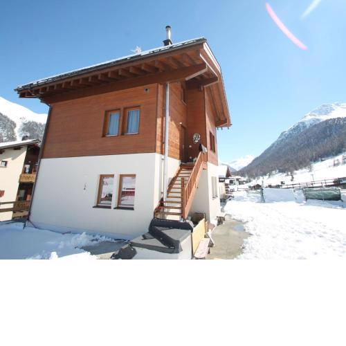 Large Apartment in Livigno