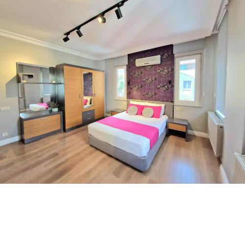 Large Apartment with sea view