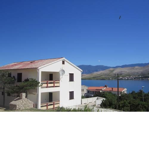 Large Holiday Home in Pag Dalmatia, Croatia