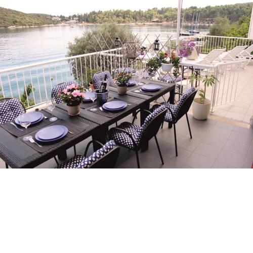 Large Terrace Apartment