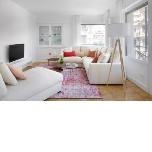 Larroka Apartment by FeelFree Rentals