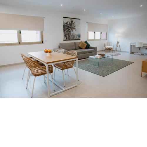 Las Canteras Beach Suites
