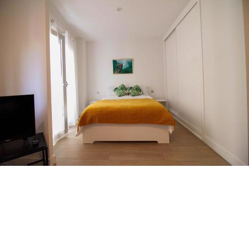Las Canteras Loft next to the Beach + WiFi
