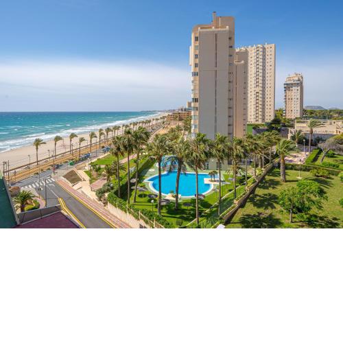 Las Lanzas Beach