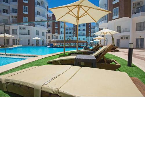 Last minute luxury 1 bdrm seaview Apt free Wi-Fi