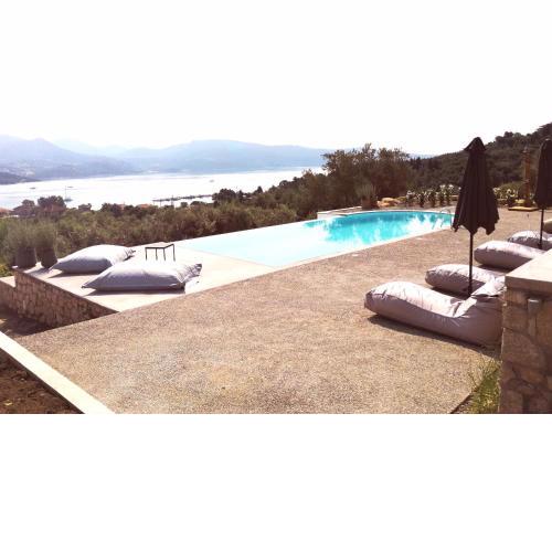 LAURA_SEA VIEW_HOUSE