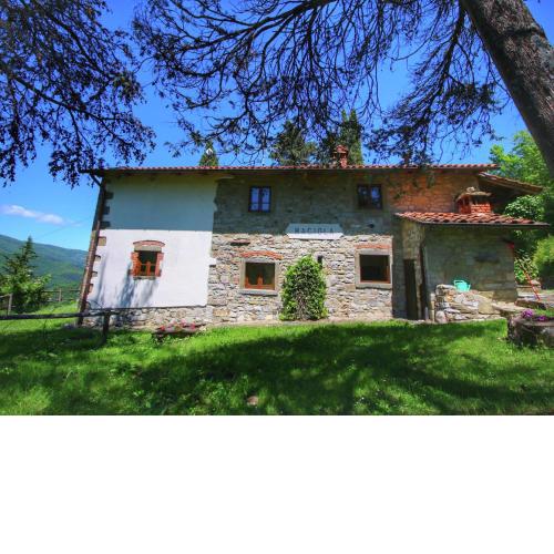 Lavish Farmhouse in Ortignano with Swimming Pool