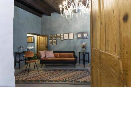 Lawien Goldenstern Residence