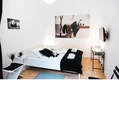Lazy Panda Apartment