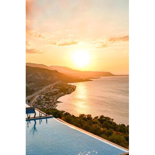 ​Le Grand Bleu Resort
