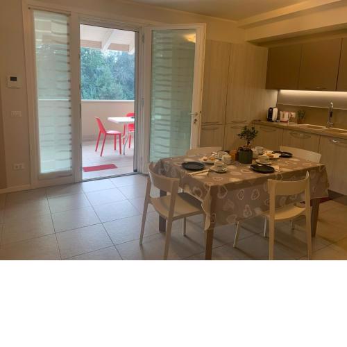 Le Noir appartment