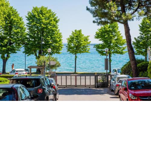 Le Rive Del Lago