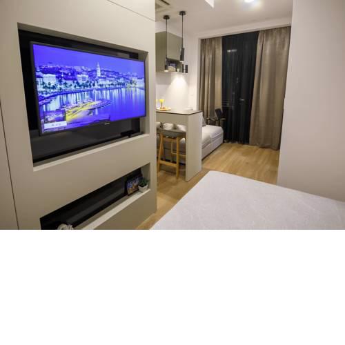 Le Soleil Rooms Split