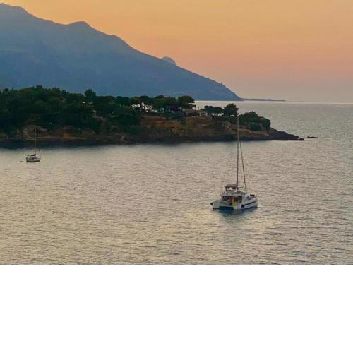 LE SORELLE entire villa sea view