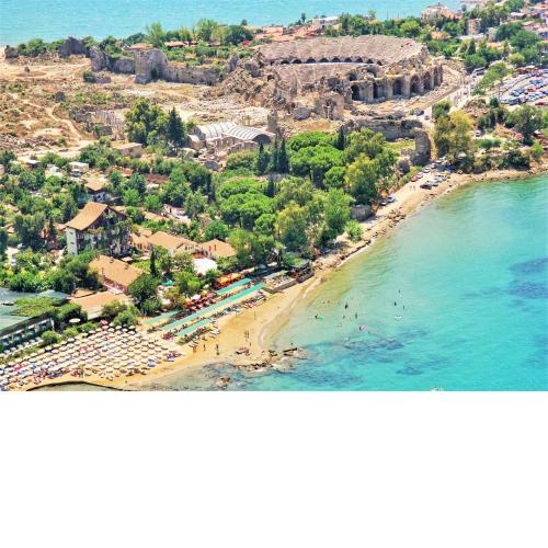 Leda Beach Hotel
