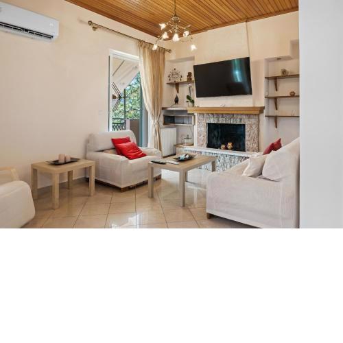 Lefkes Apartment