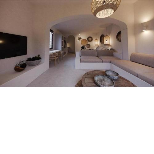 Lejardin suites santorini