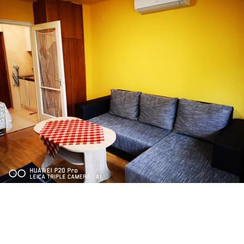 Lelle Part Apartman