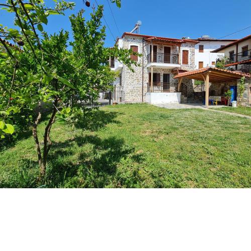 Lenia's traditional House