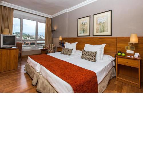 Leonardo Hotel Granada