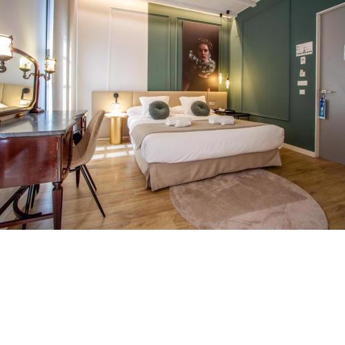 Les Monges Palace Boutique