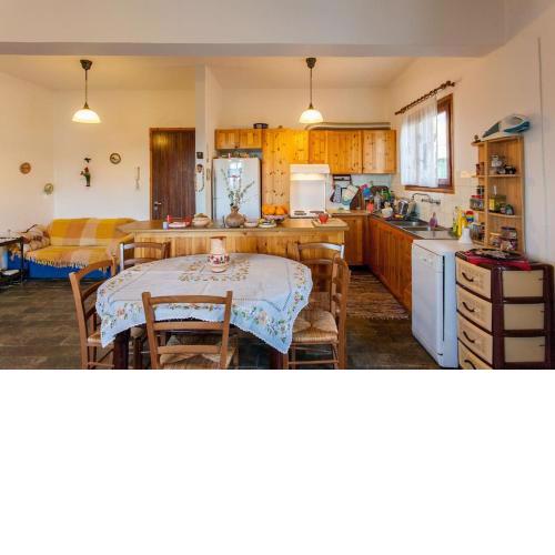 LESKA APARTMENT IN ARGYROUPOLI