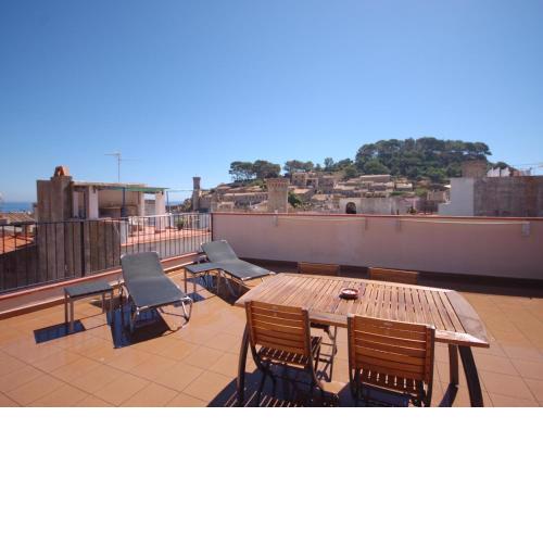 LETS HOLIDAYS Cozy Apartment Near to the Castle
