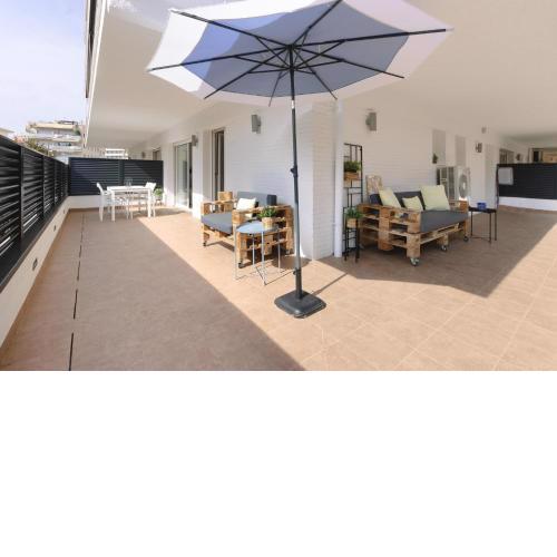 Lets holidays Cozy apartment with terrace